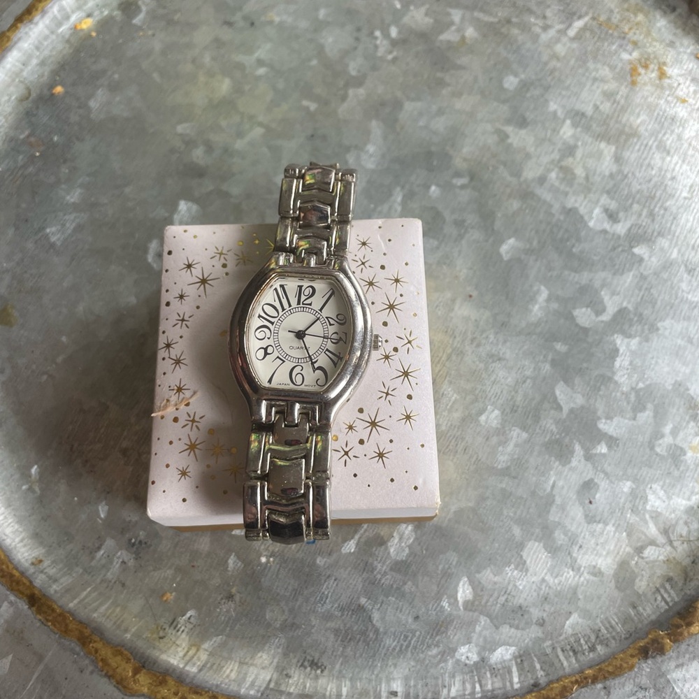 Silver Analog Wristwatch